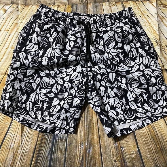 Mr Swim Black White Floral Mesh Lined Swim Trunks Shorts - Picture 1 of 4